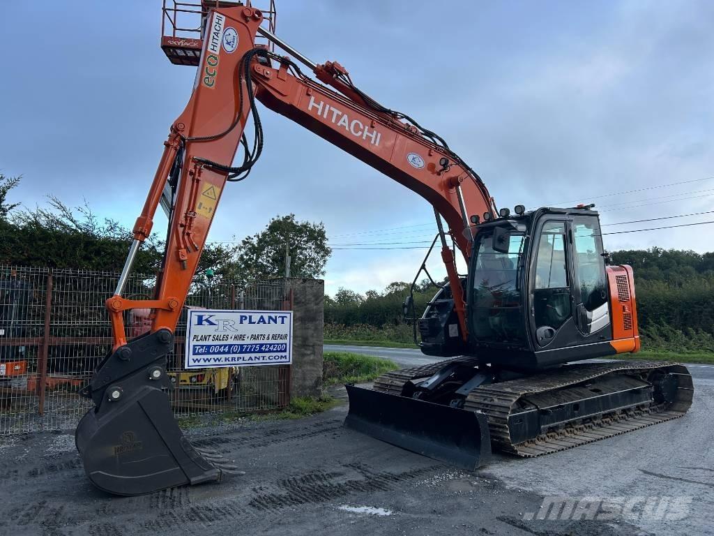 Hitachi ZX 135 US-6 Гусеничні екскаватори