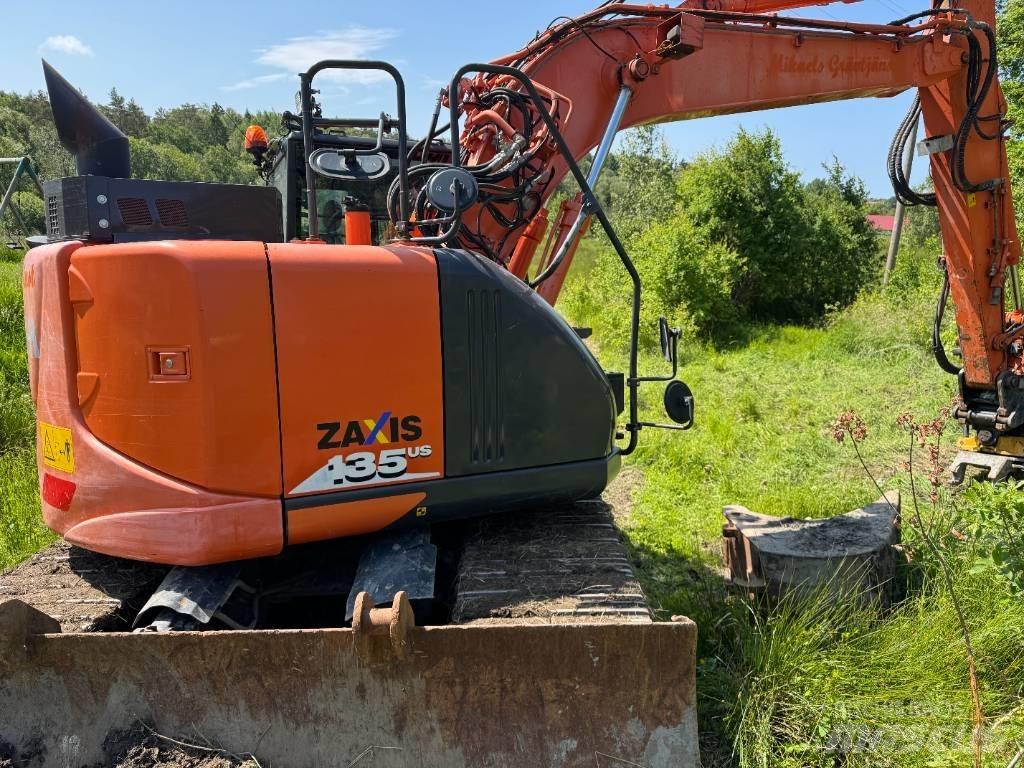 Hitachi ZX135USBL-6 Гусеничні екскаватори