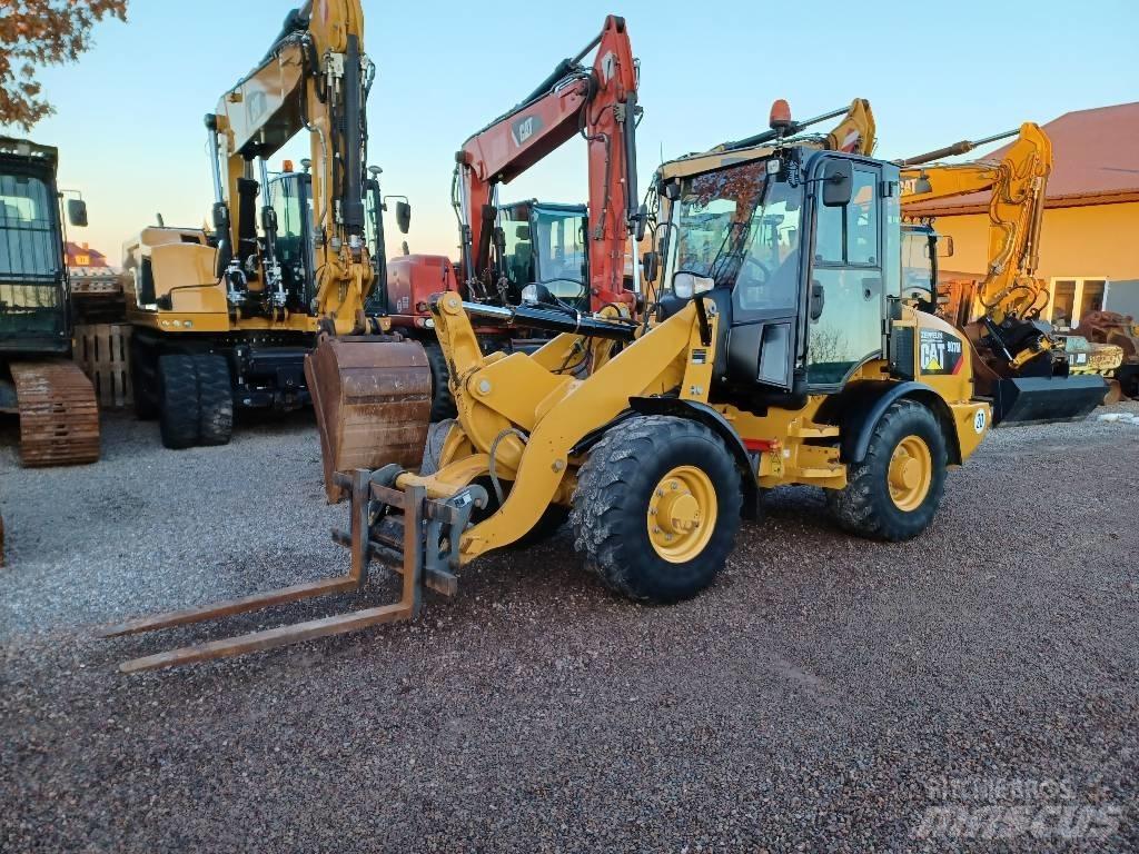 CAT 907 M Фронтальні навантажувачі