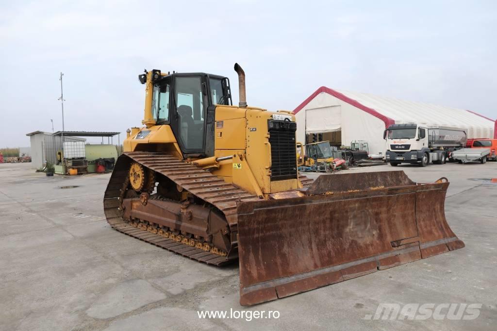 CAT D 6 N Гусеничні бульдозери