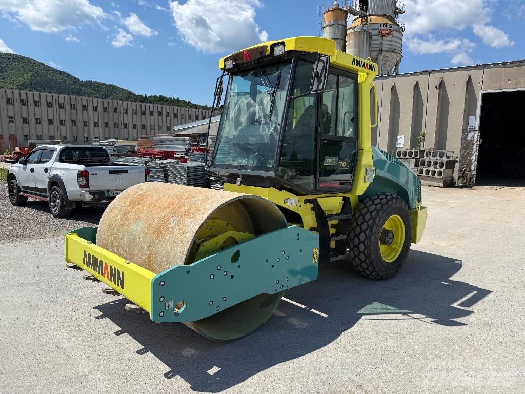 Ammann ASC 70 Грунтові котки