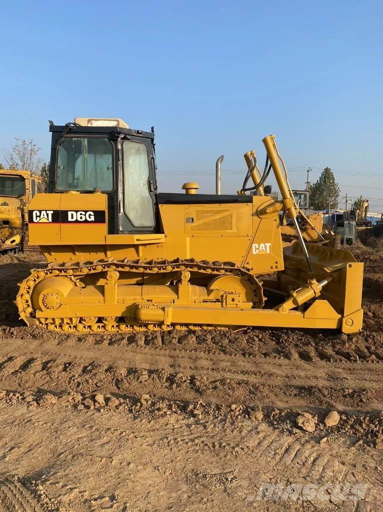 CAT D 6 G Гусеничні бульдозери