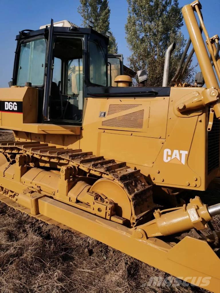 CAT D 6 G Гусеничні бульдозери