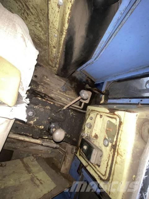 Hanomag Granit 500 Трактори