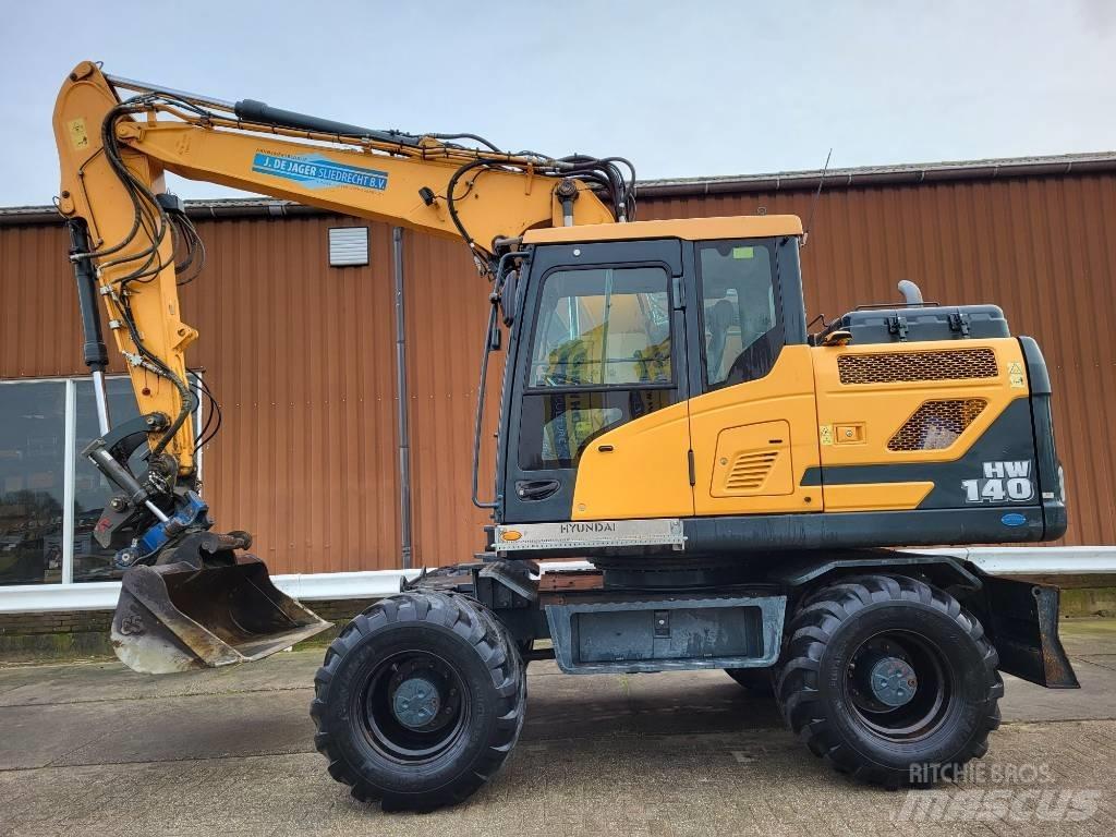 Hyundai HW 140 Колісні екскаватори
