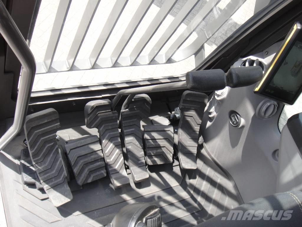 Volvo EC 250 EL Гусеничні екскаватори
