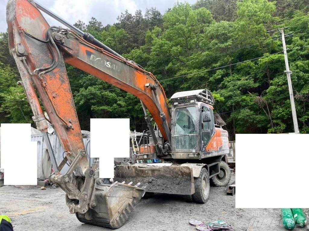 Doosan DX 210 W Колісні екскаватори