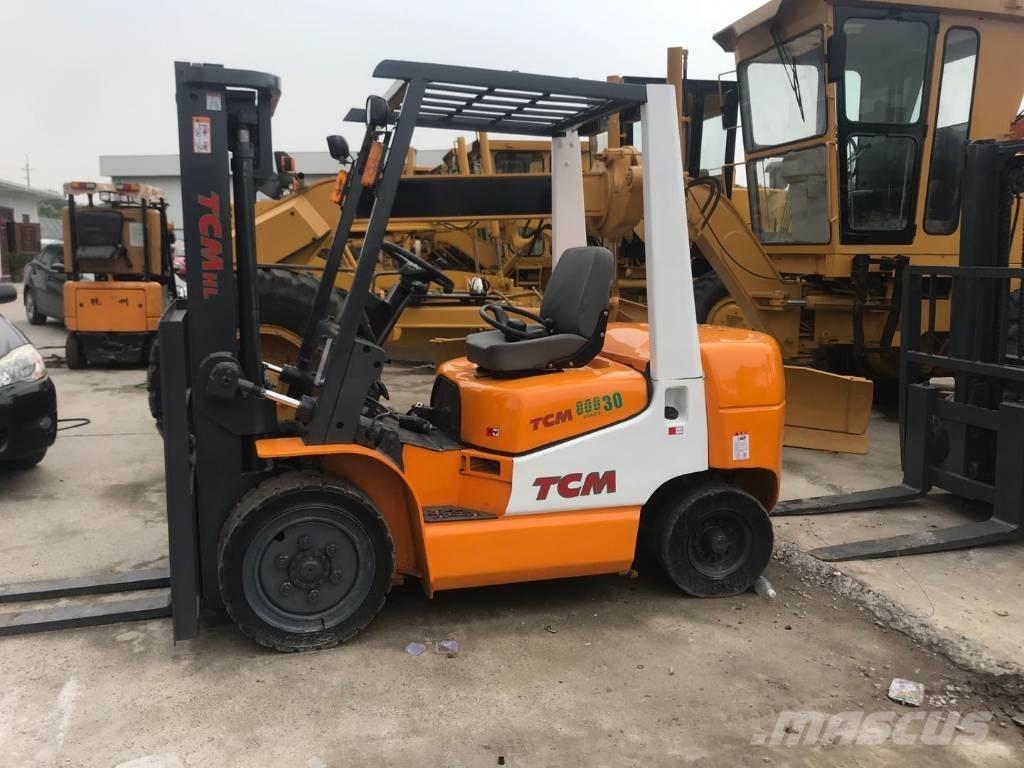 TCM FD 30 Дизельні навантажувачі