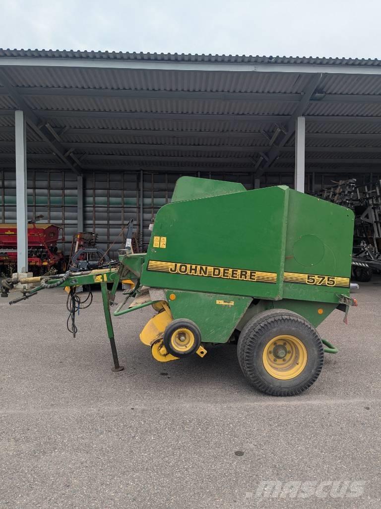 John Deere 575 Рулонні прес-підбирачі
