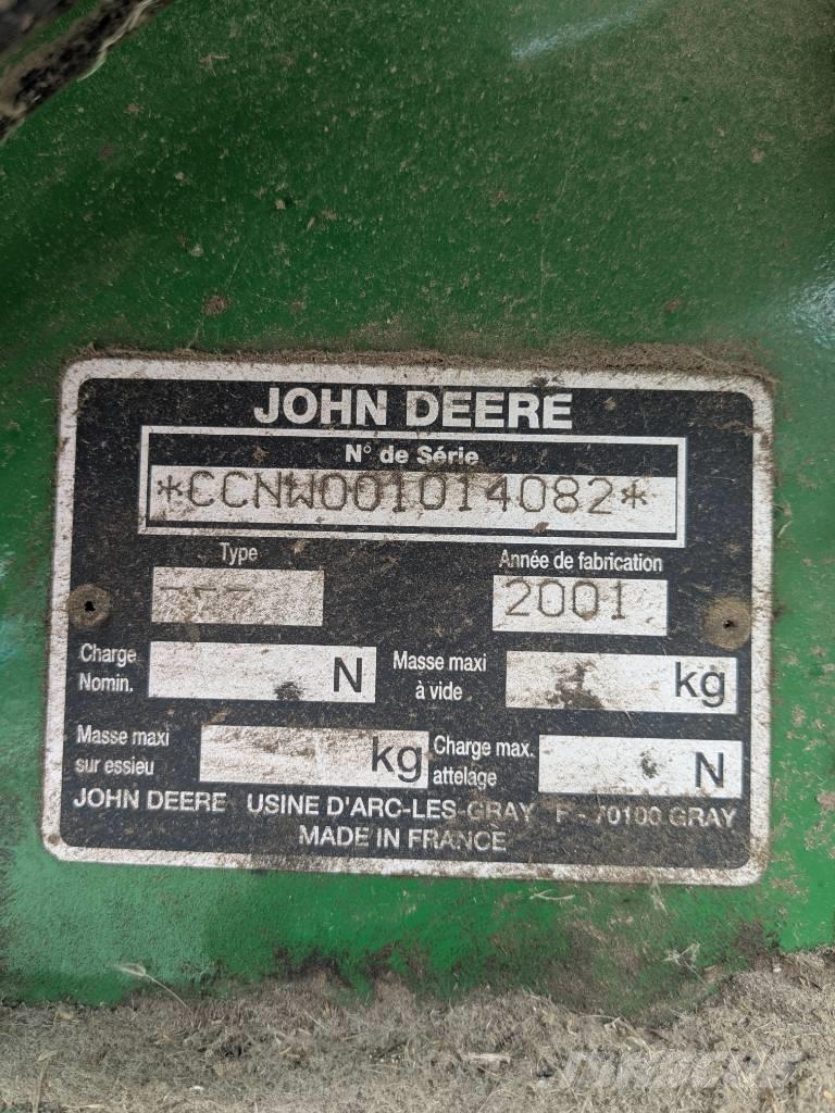 John Deere 575 Рулонні прес-підбирачі