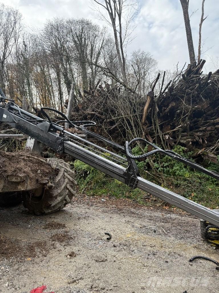 John Deere 1510E Форвардери