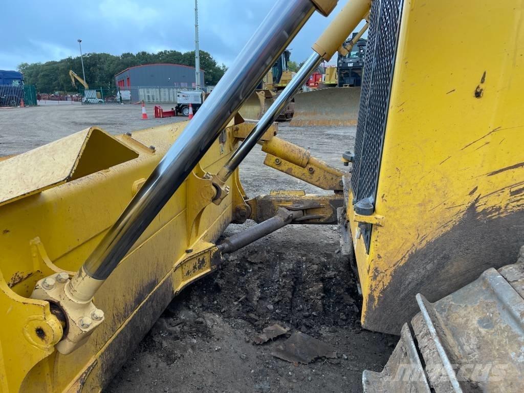 Komatsu D 65 PX-18E0 Гусеничні бульдозери