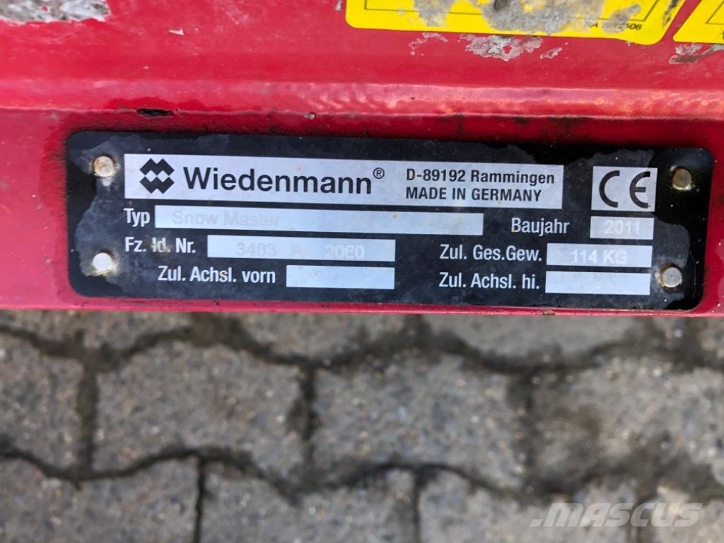 Shibaura ST 324 HST Трактори