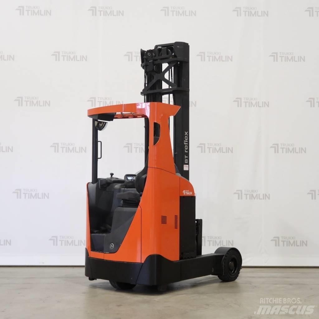 Toyota RRE160R Річ-трак із високим підйомом