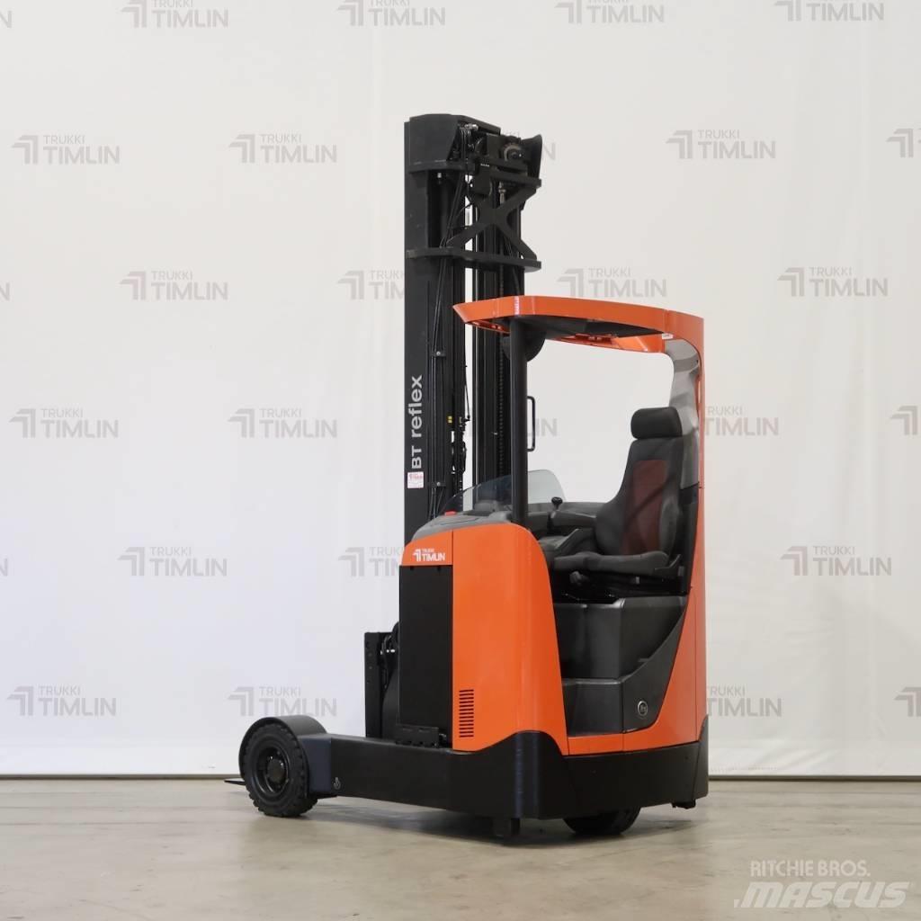 Toyota RRE160R Річ-трак із високим підйомом