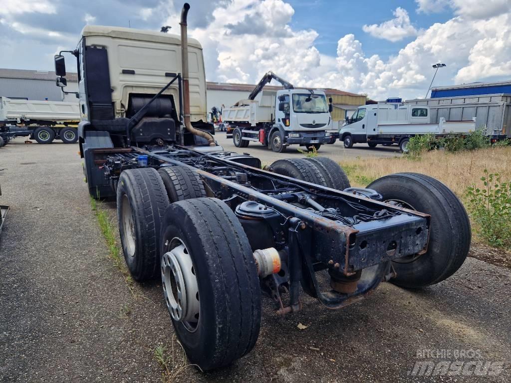 MAN 324.26 Шасі з кабіною