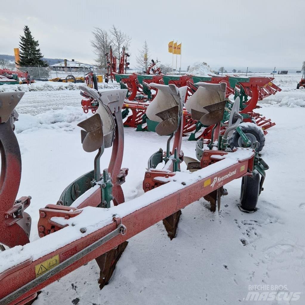 Kverneland EM85 Реверсивні плуги