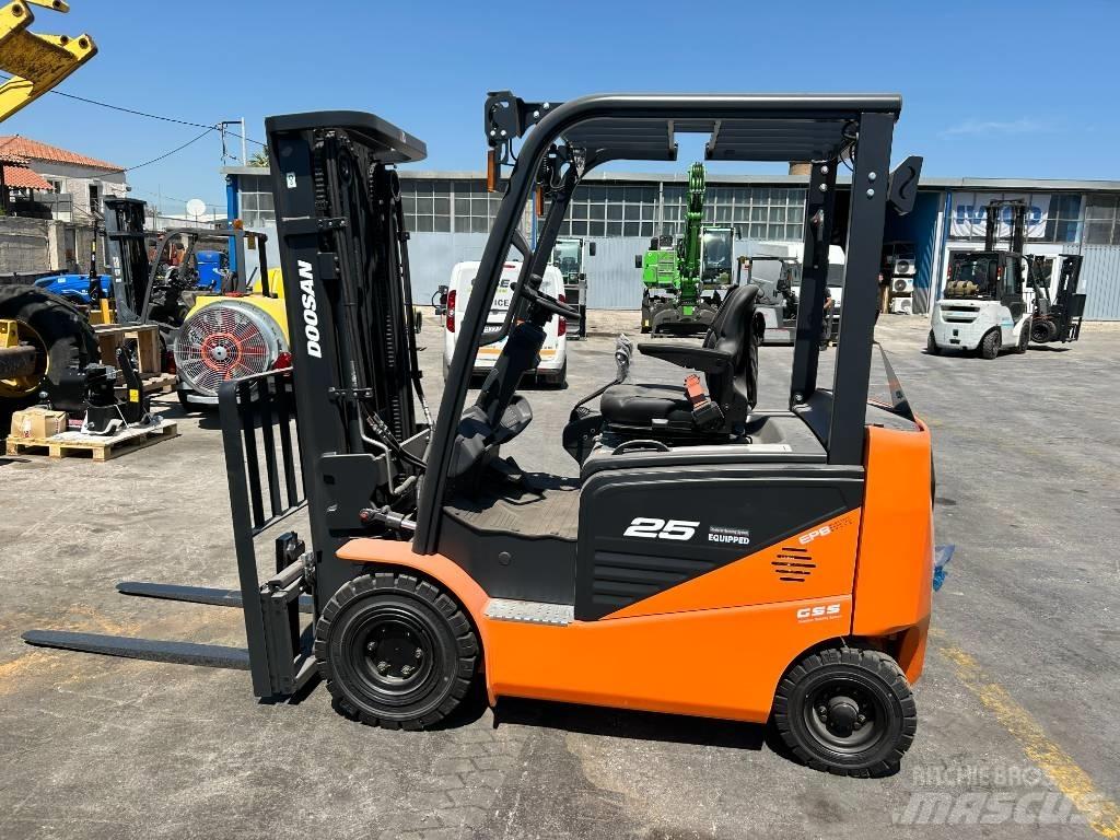 Doosan B 25 NS Електронавантажувачі