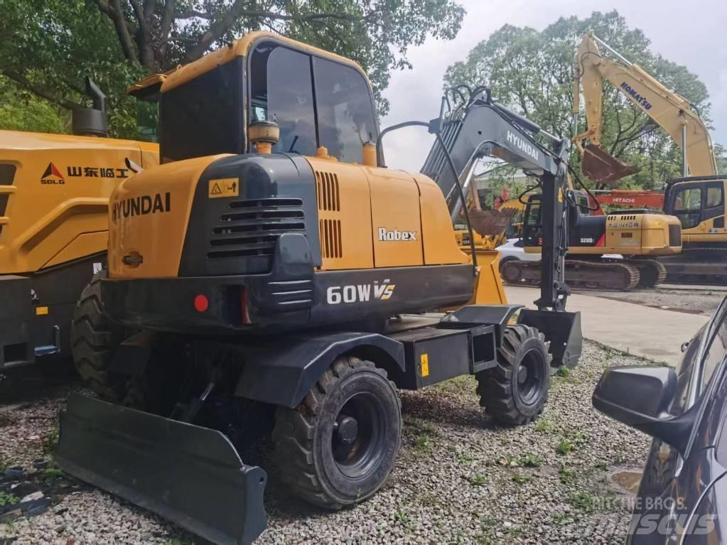Hyundai Robex 60 W Колісні екскаватори