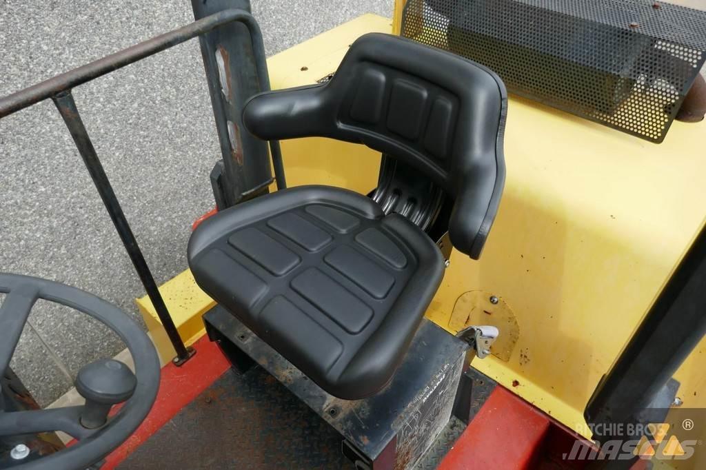 Dynapac CP142 Пневматичні катки