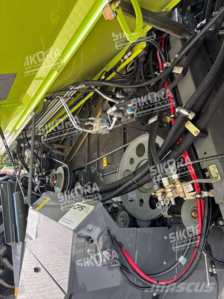 CLAAS Tucano 320 Зернозбиральні комбайни
