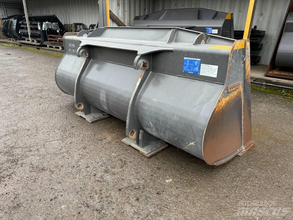 Volvo 1.6m Bucket Ковші
