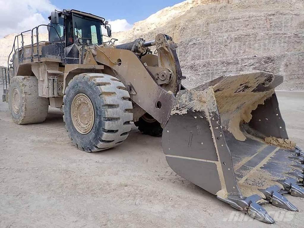 CAT 988K Фронтальні навантажувачі