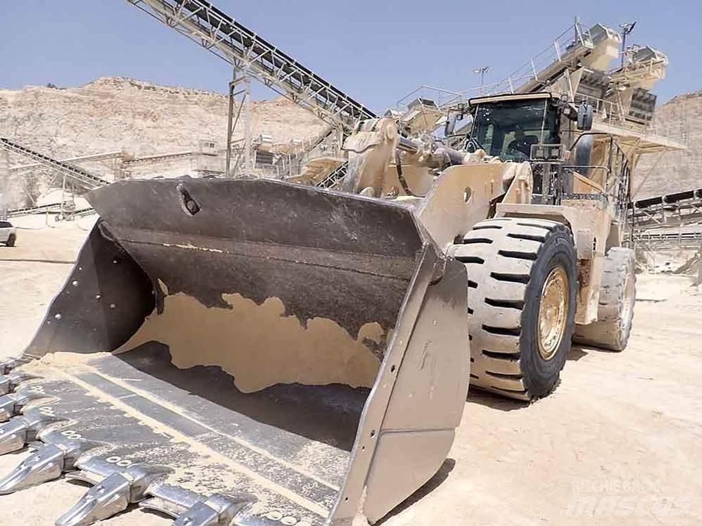 CAT 988K Фронтальні навантажувачі
