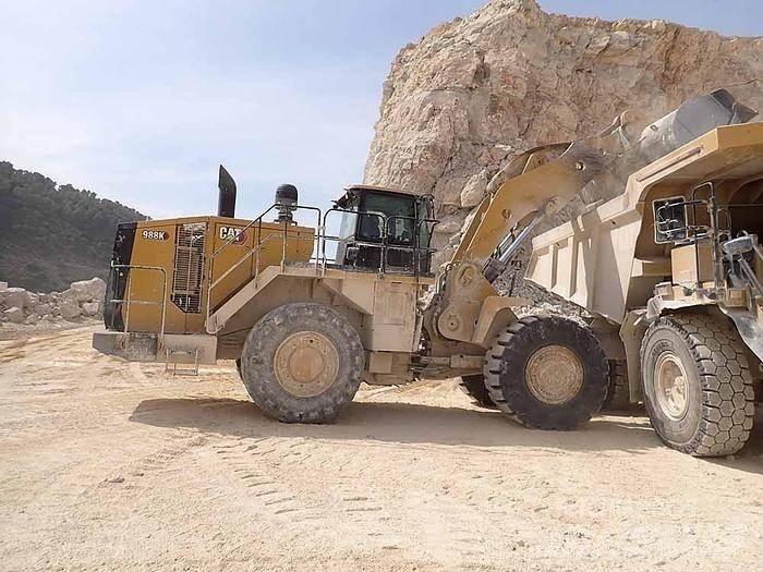 CAT 988K Фронтальні навантажувачі