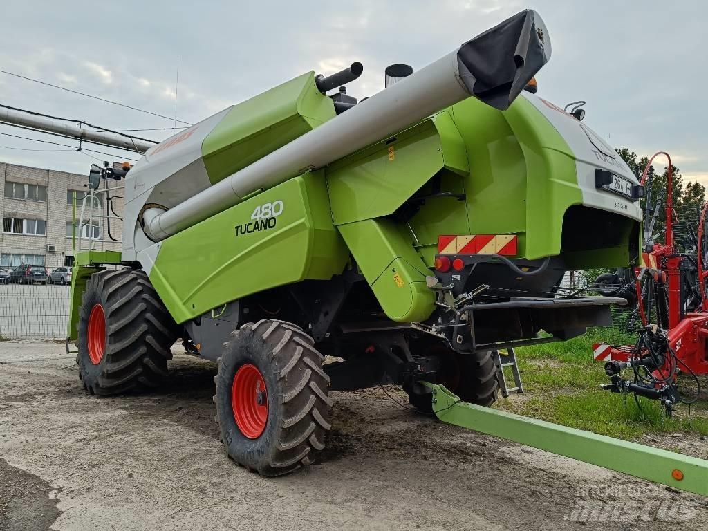 CLAAS Tucano 480 Зернозбиральні комбайни