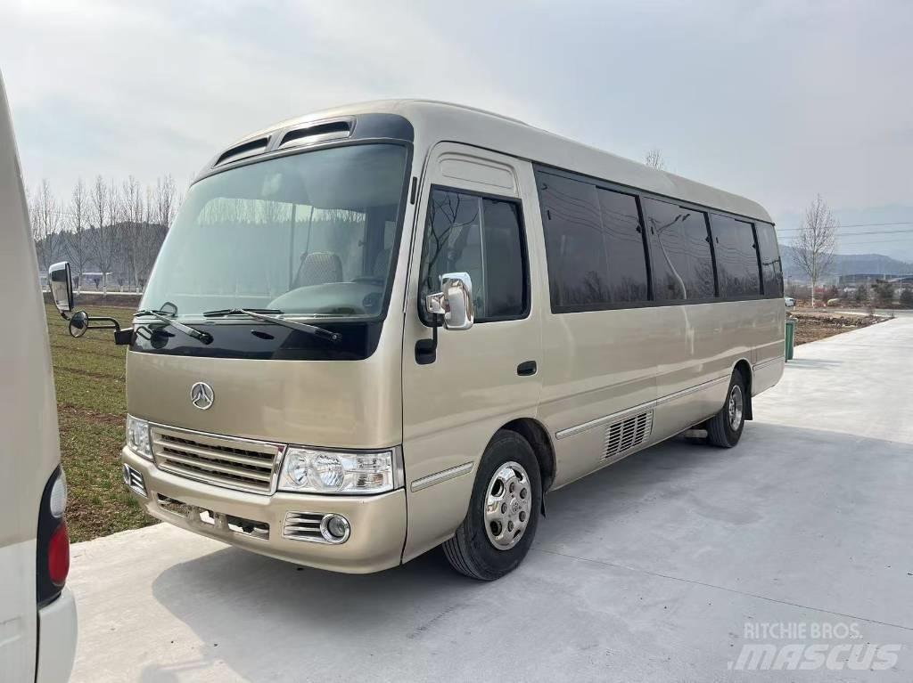 Toyota Coaster Міжміські автобуси