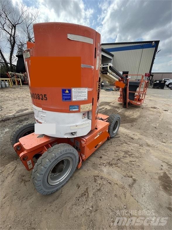 JLG E 300 AJP Підйомники-ножиці