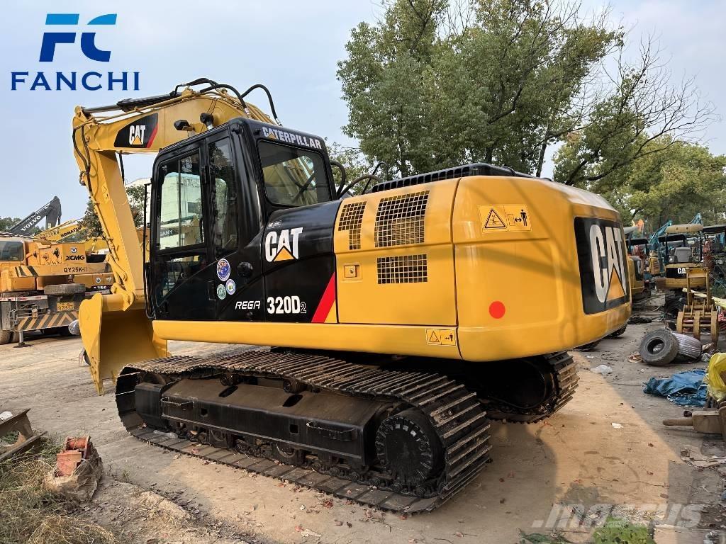 CAT CAT320D Гусеничні екскаватори