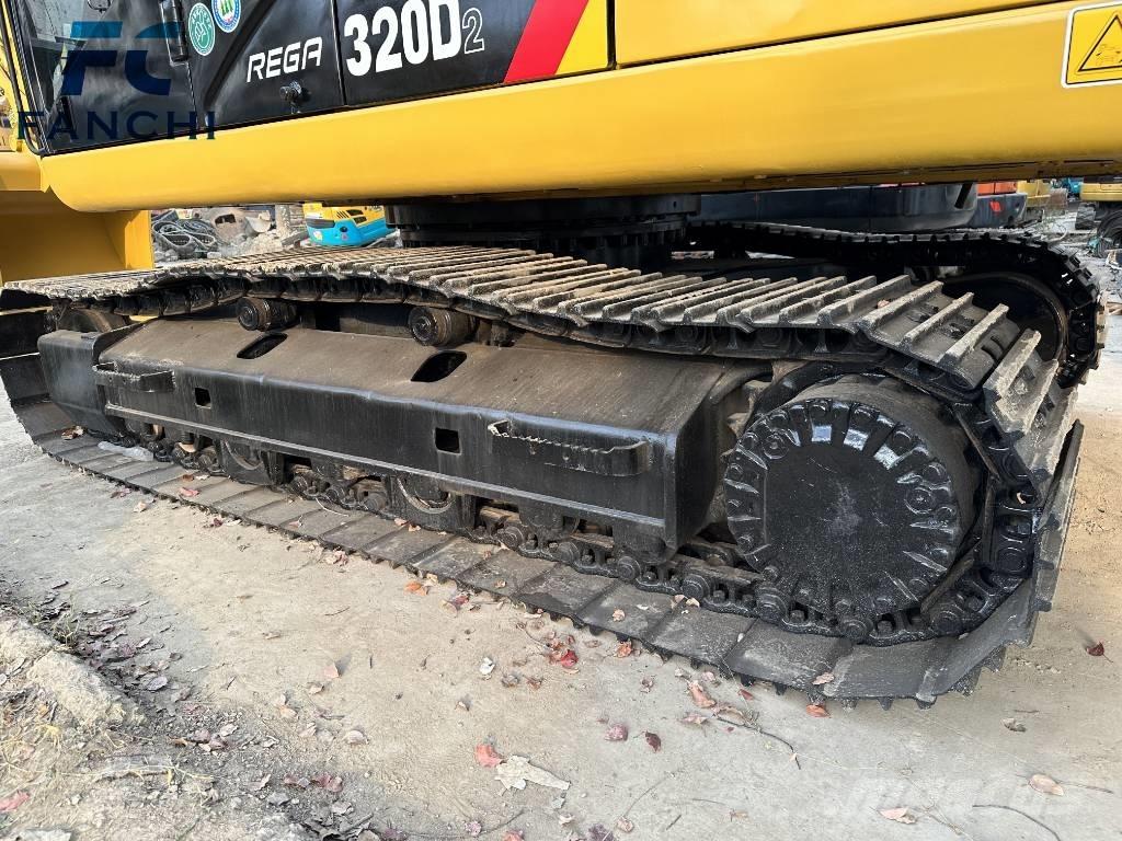 CAT CAT320D Гусеничні екскаватори