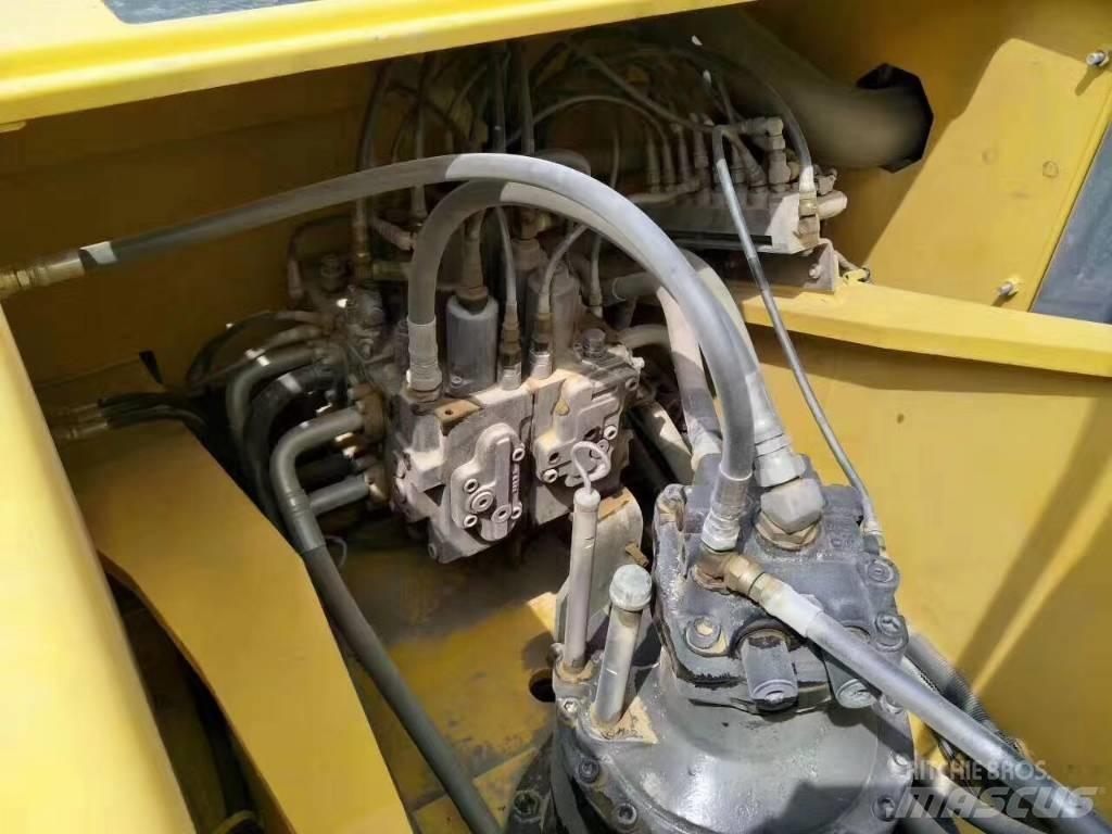 Kobelco SK 250 Гусеничні екскаватори