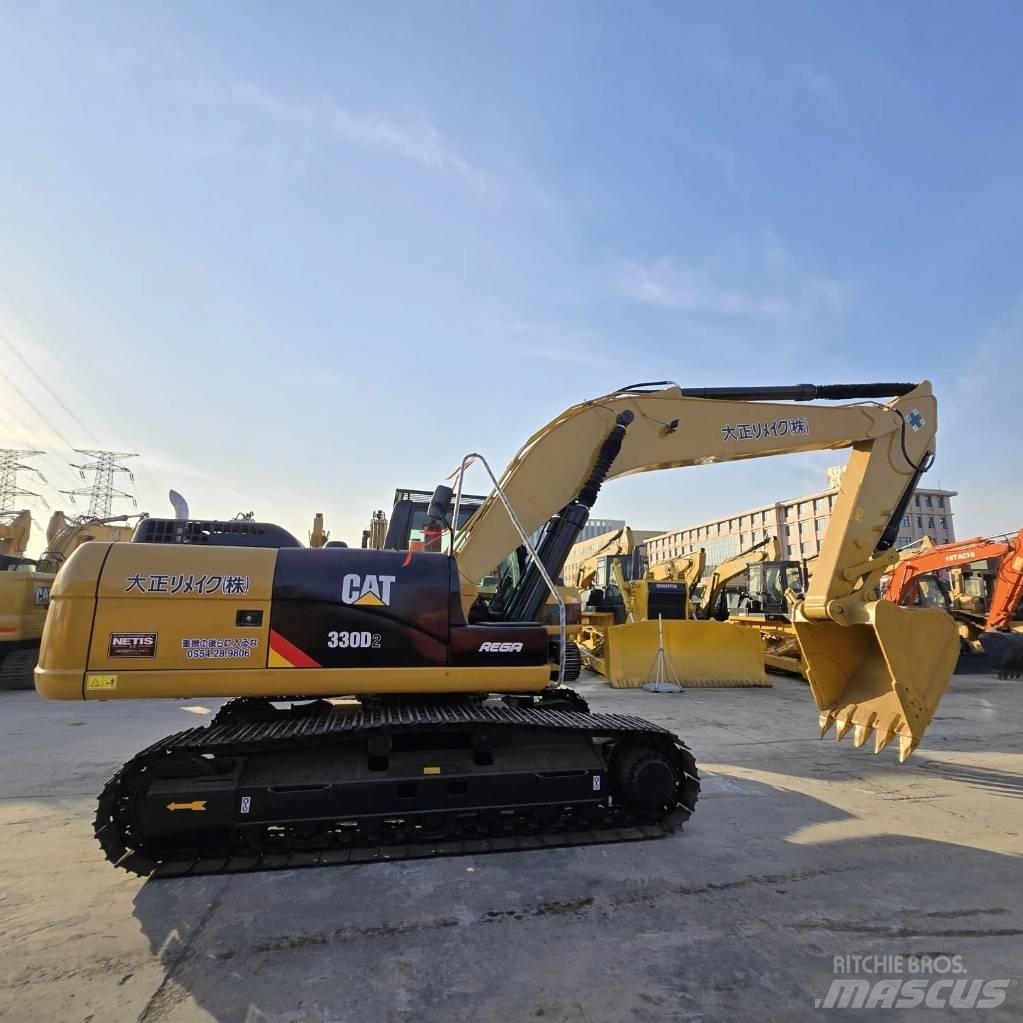 CAT 330 D2 Середні екскаватори 7т. - 12т.