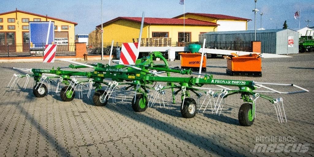 Pronar PWP770 Граблі і сінозворушувачі