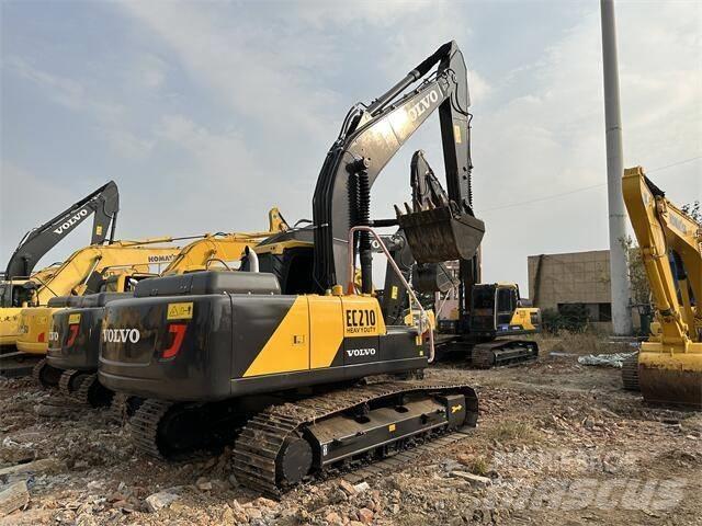 Volvo EC 210 Гусеничні екскаватори