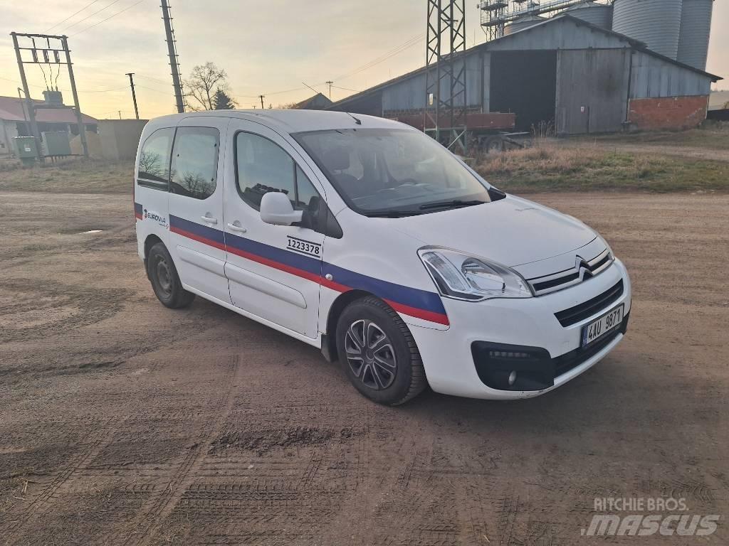 Citroën Berlingo Автомобілі