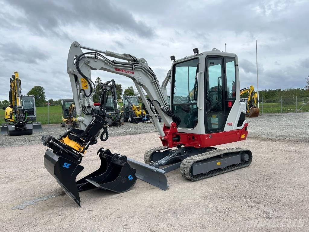 Takeuchi TB225 Міні-екскаватори < 7т