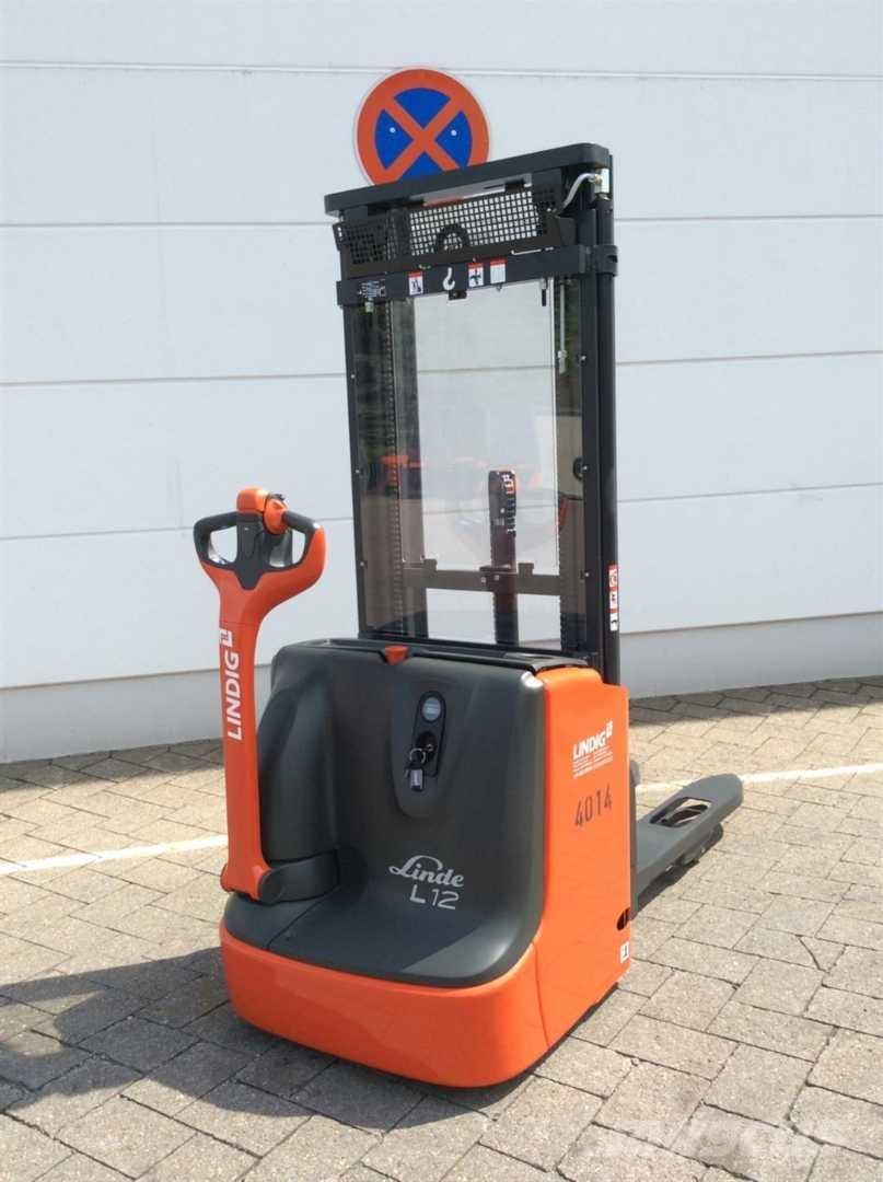 Linde L12I Самохідні електроштабелери