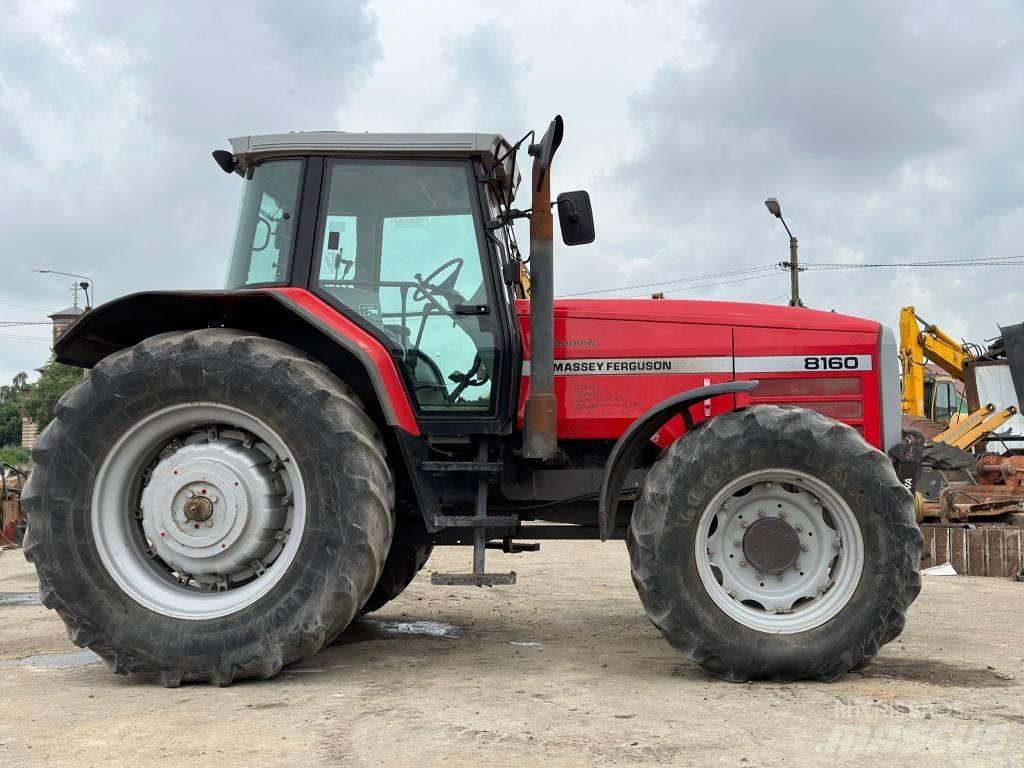 Massey Ferguson 8160 Трактори