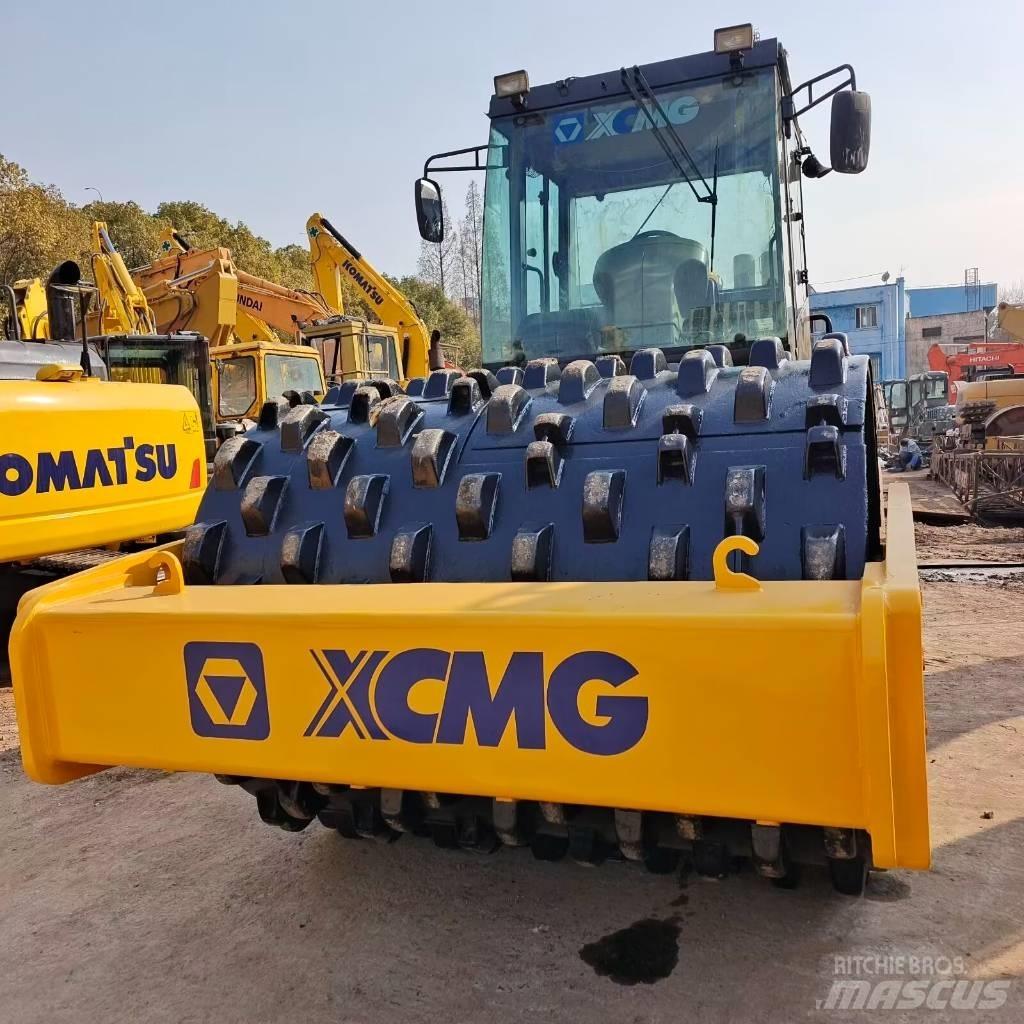 XCMG XS 223 J Грунтові котки