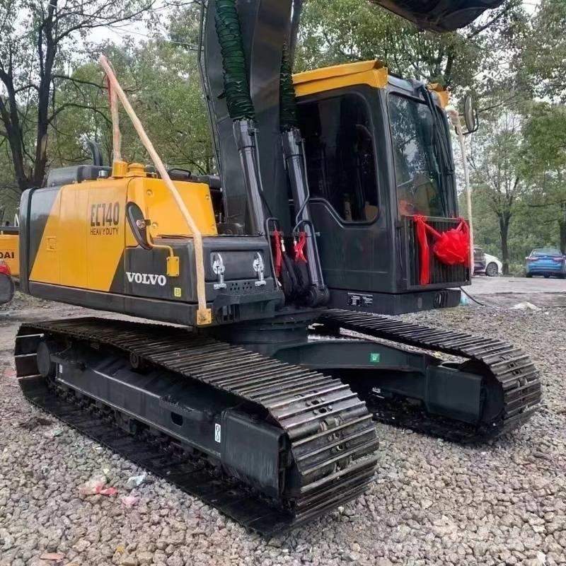 Volvo EC 140 Гусеничні екскаватори