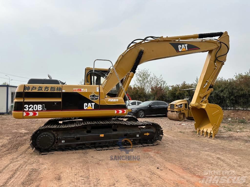 CAT 320 B L Гусеничні екскаватори