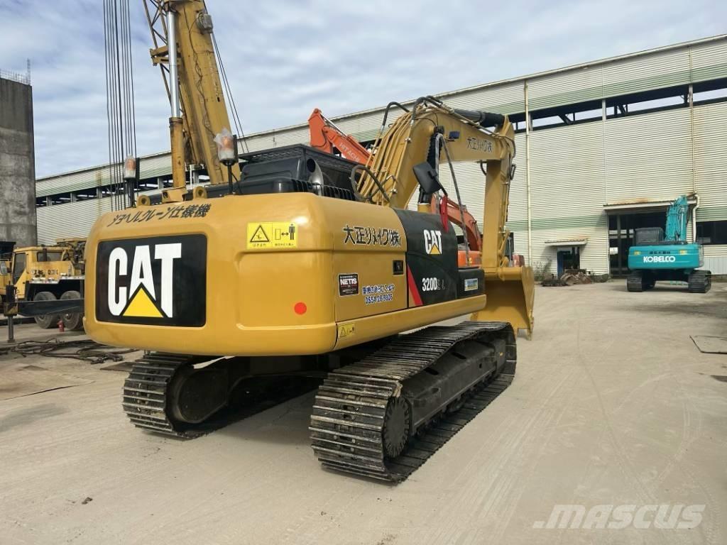 CAT 320 D Гусеничні екскаватори