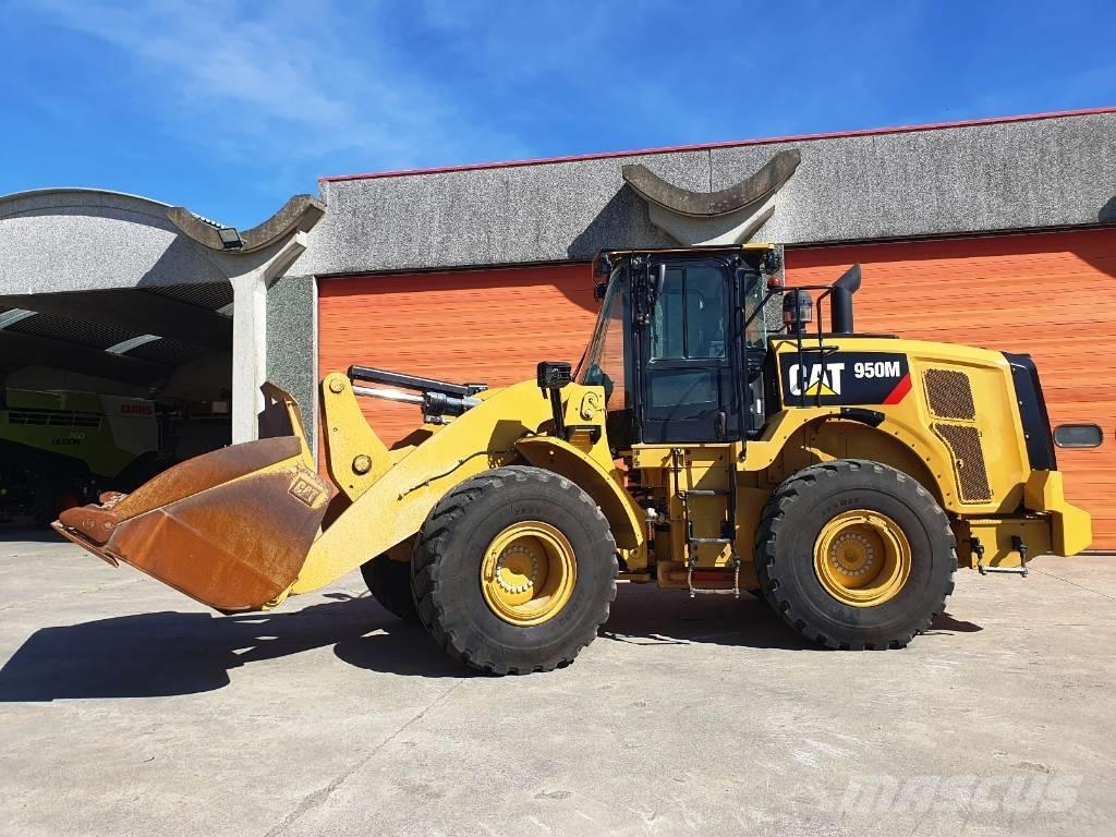 CAT 950M Фронтальні навантажувачі