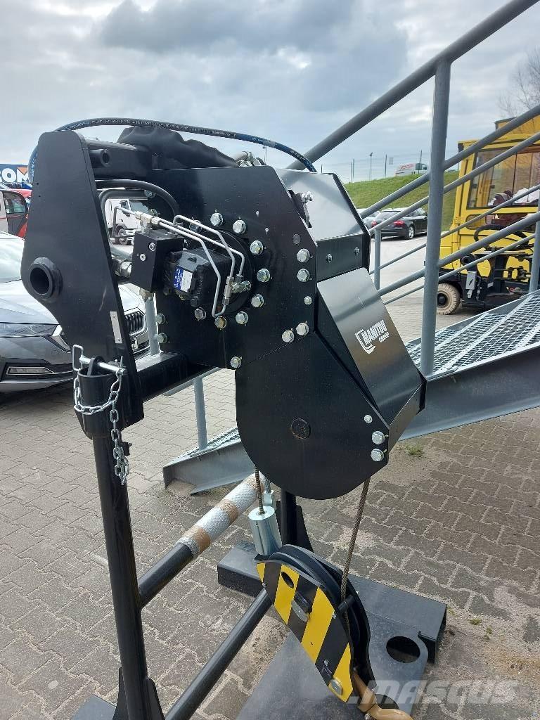 Manitou 2260 Багатофункціональне обладнання для вантажних і землекопальних робіт