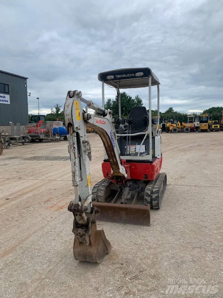 Takeuchi TB 215 R Міні-екскаватори < 7т