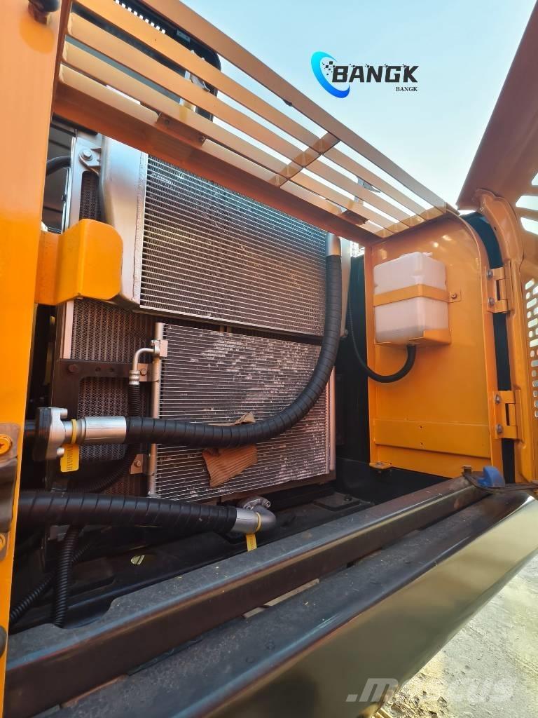 Hyundai 305LC-9T Гусеничні екскаватори